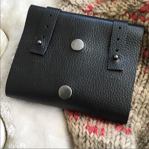 KIKO Genuine Leather Tech Cord Case Black - Picture 2 of 6